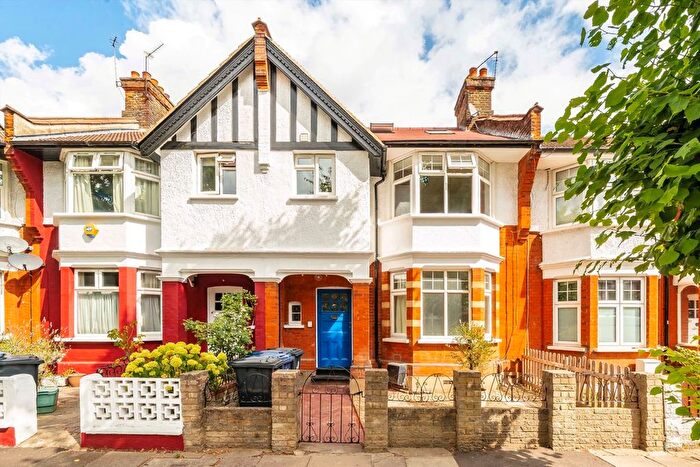 1 Bedroom Flat For Sale In Waldegrave Road, Ealing, W5