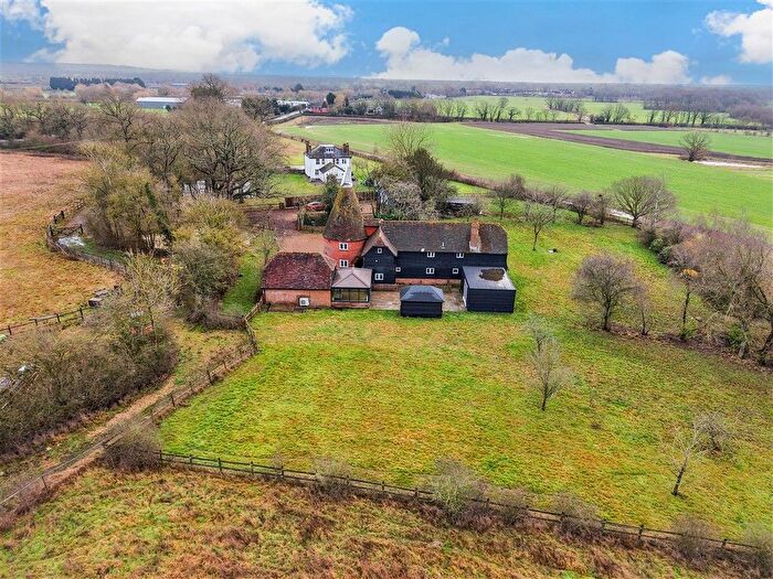 4 Bedroom Detached House For Sale In Staplehurst Road, Marden, Tonbridge, Kent, TN12