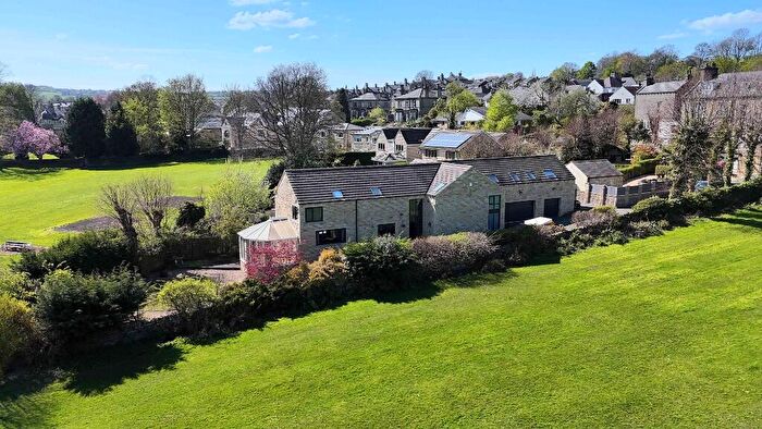 5 Bedroom Detached House For Sale In The Beeches, Leeds Road, Hipperholme, HX3