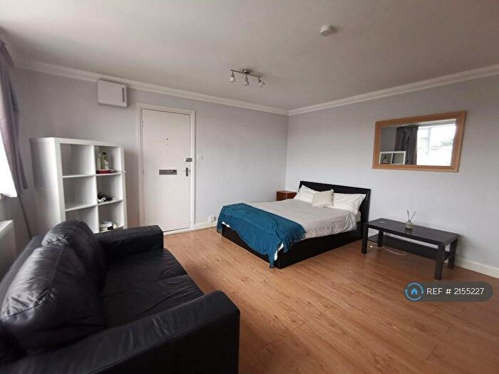 Studio To Rent In Tabard House, Kingston Upon Thames, KT1