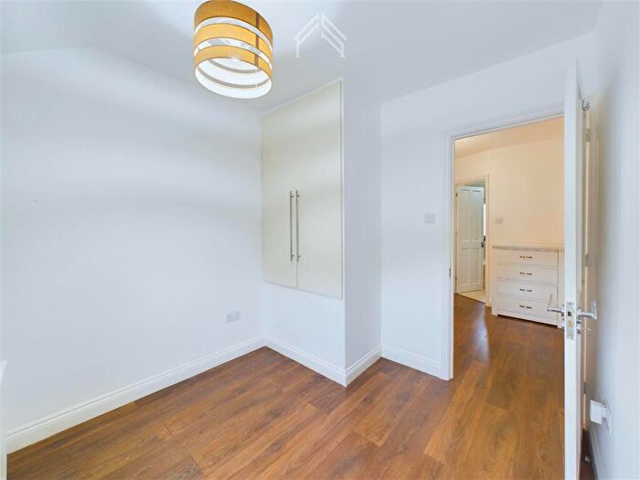 4 Bedroom House To Rent In The Broadway, Harrow, HA3