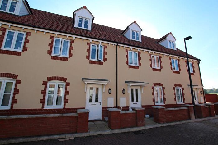 7 Bedroom Terraced House To Rent In Foxglove Close - Stoke Gifford, BS34