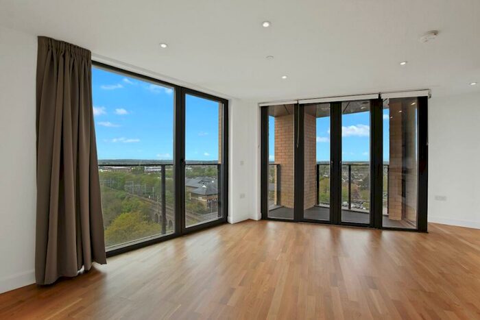 2 Bedroom Apartment To Rent In Burgess Springs, Chelmsford, CM1