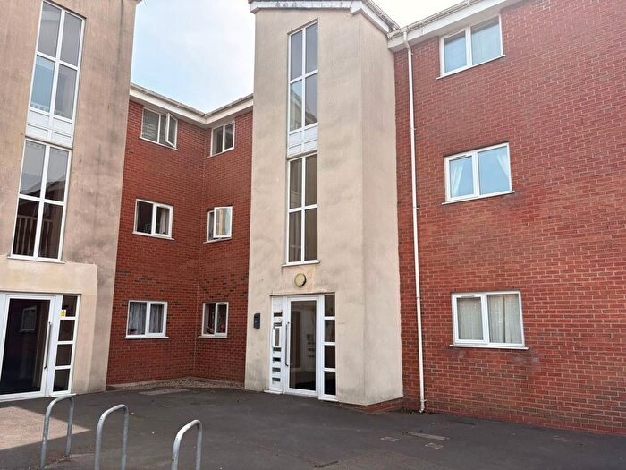 2 Bedroom Flat For Sale In Lascelles Street, St. Helens, WA9