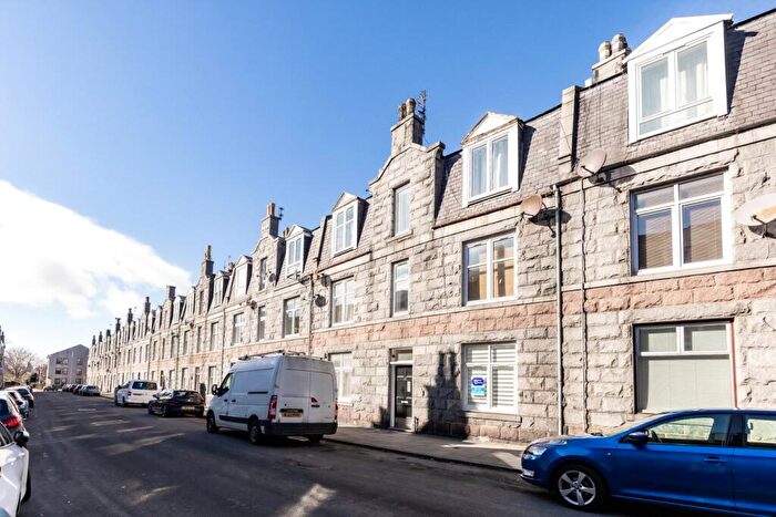 1 Bedroom Flat To Rent In Wallfield Place, Aberdeen, AB25