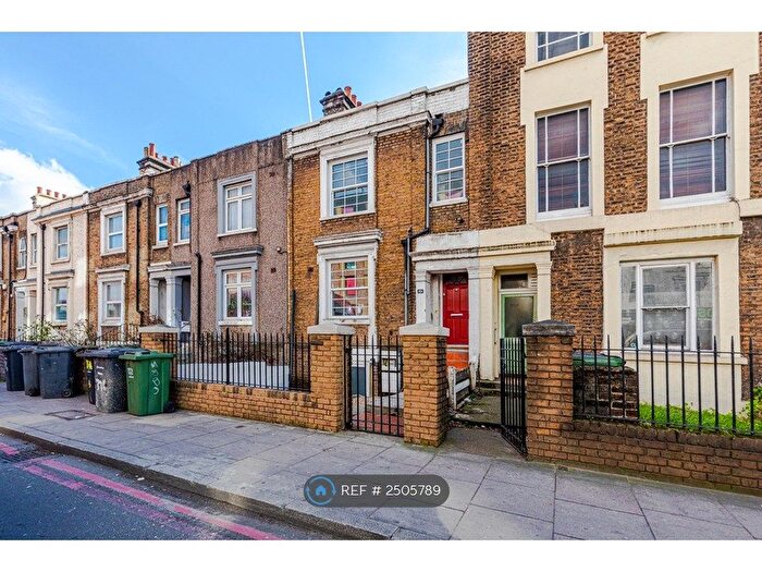 1 Bedroom Flat To Rent In New Cross Road, London, SE14