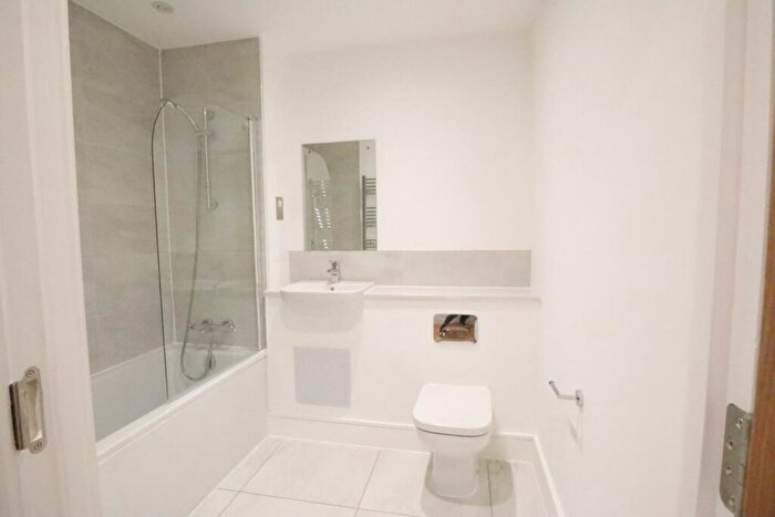 1 Bedroom Flat To Rent In Farwig Lane, Bromley, BR1