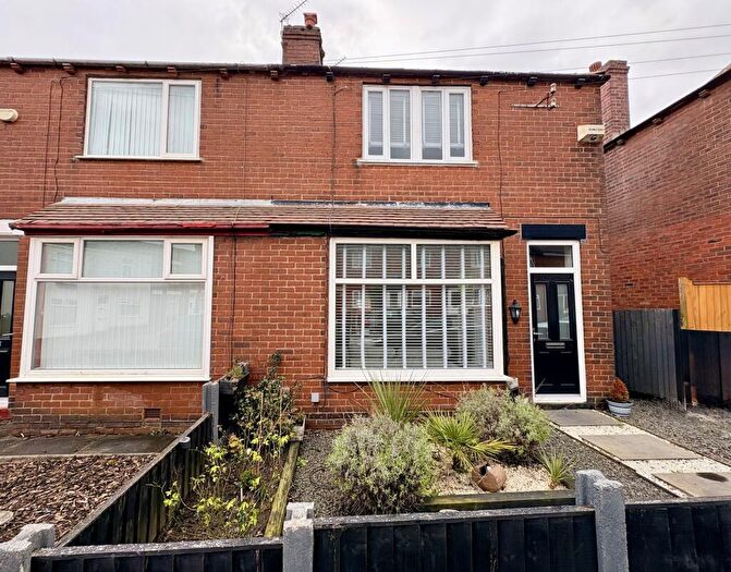 3 Bedroom Terraced House For Sale In Thornley Avenue, Bolton, BL1