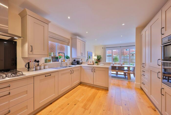 4 Bedroom Detached House To Rent In Miller Road, Clifton Moor, York, North Yorkshire, YO30