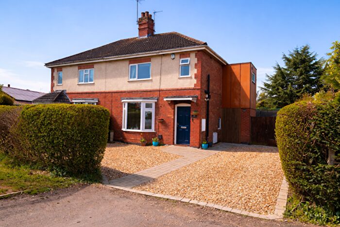 3 Bedroom Semi Detached House For Sale In Manor Road, Desford, Leicester, Leicestershire, LE9