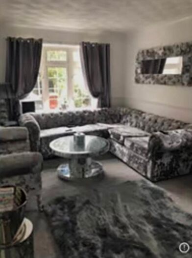 5 Bedroom Detached House To Rent In Rochester Crescent, London, ME3