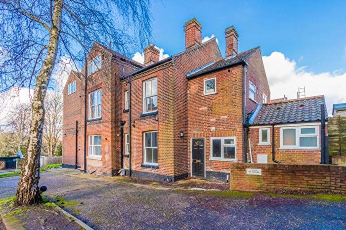 4 Bedroom Block Of Apartments For Sale In Mill Hill Road, Norwich, NR2