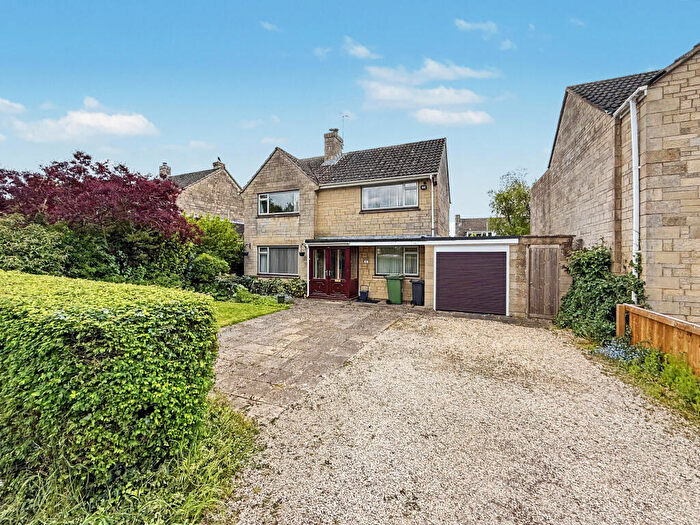 3 Bedroom Detached House For Sale In Sams Lane, Blunsdon, Swindon, SN26