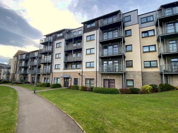 3 Bedroom Flat To Rent In Cordiner Place, Hilton, Aberdeen, AB24