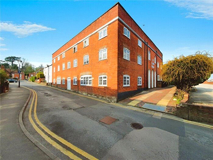 1 Bedroom Apartment For Sale In Castle House, Bear Lane, Farnham, GU9