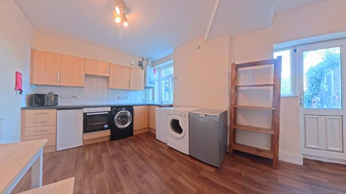 4 Bedroom House To Rent In Riley Road, Brighton, BN2