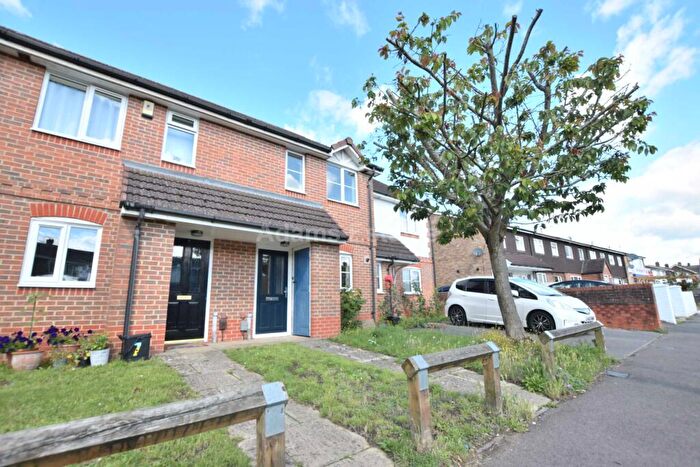 2 Bedroom Terraced House To Rent In Yeoman Place, Woodley, RG5