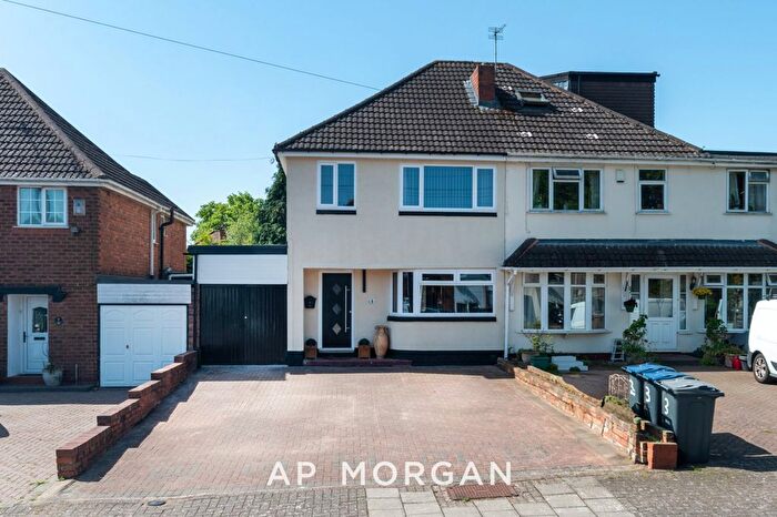 3 Bedroom Semi Detached House For Sale In Farlow Road, Birmingham, West Midlands, B31