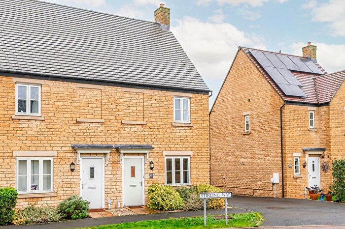 2 Bedroom Semi Detached House For Sale In Stirling Way, Moreton-In-Marsh, GL56