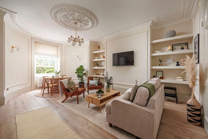 2 Bedroom Flat To Rent In Bounds Place, Millbay Road, Plymouth, PL1