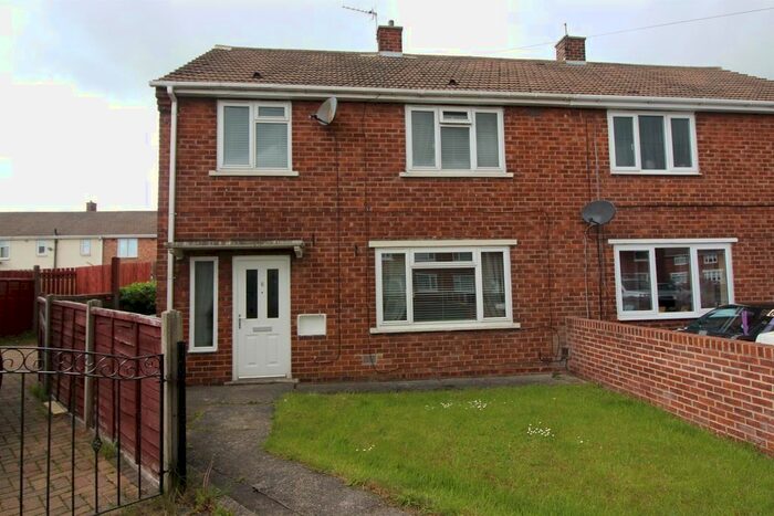3 Bedroom Semi-Detached House To Rent In Shotton Court, Billingham, TS23