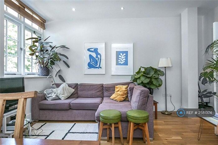3 Bedroom Flat To Rent In Martello Street, London, E8