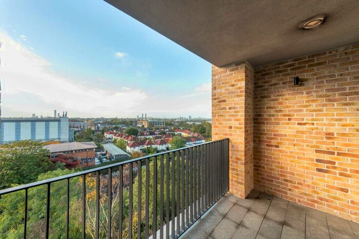 2 Bedroom Flat To Rent In Oberman Road, Dollis Hill, London, NW10