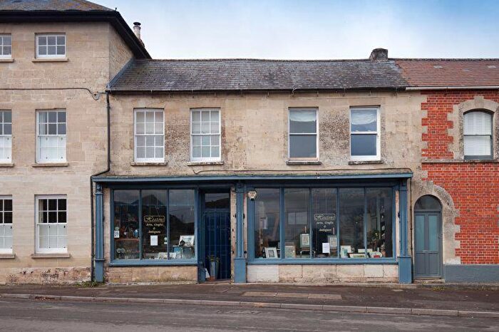 1 Bedroom Character Property For Sale In High Street, Tisbury, SP3
