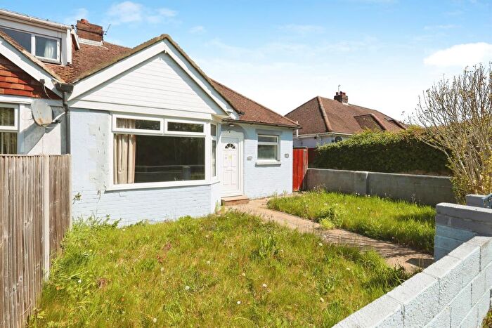 2 Bedroom Semi-Detached Bungalow For Sale In Redlands Lane, Fareham, PO14