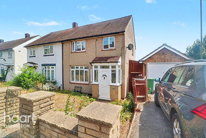 3 Bedroom Semi-Detached House For Sale In Longbury Drive, Orpington, BR5