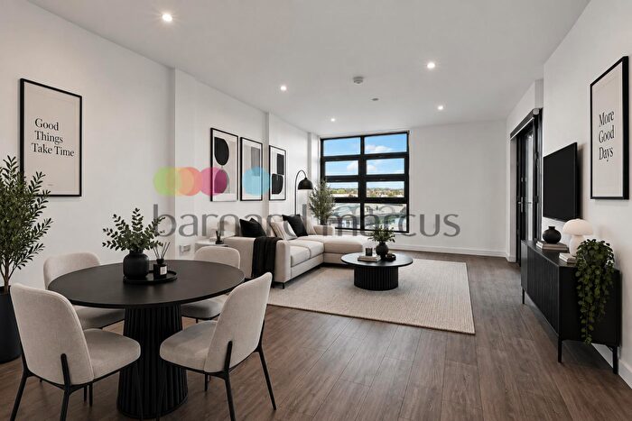 2 Bedroom Apartment To Rent In Purley Way, Croydon, CR0