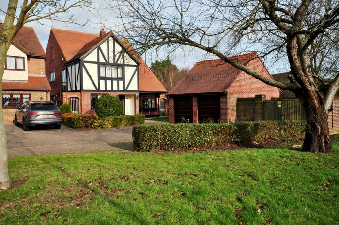 4 Bedroom Detached House To Rent In Acre View, Emerson Park, Hornchurch, RM11