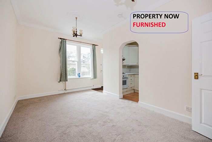 2 Bedroom Flat To Rent In Mayfield Gardens, Edinburgh, EH9