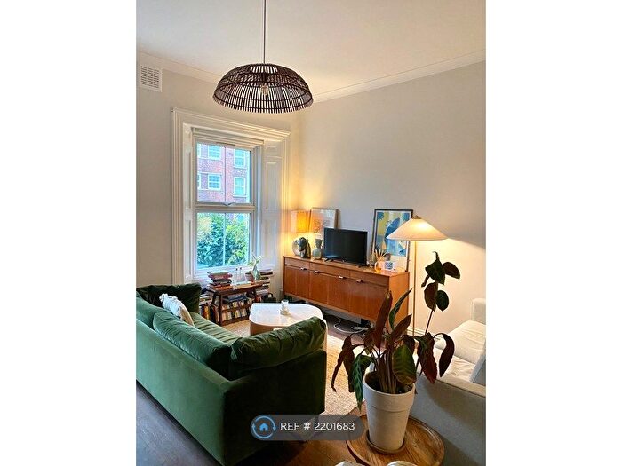 1 Bedroom Flat To Rent In Kenninghall Road, London, E5