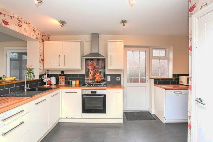 4 Bedroom Detached House For Sale In Coopers Gate, Banbury, OX16