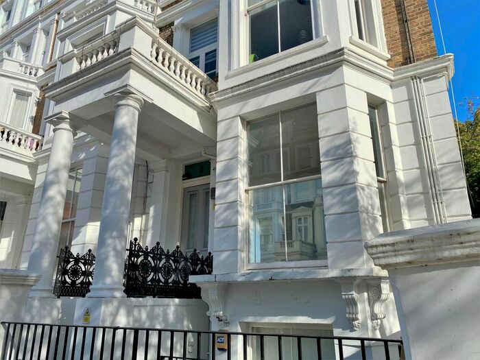 2 Bedroom Flat To Rent In Nevern Road, London, SW5