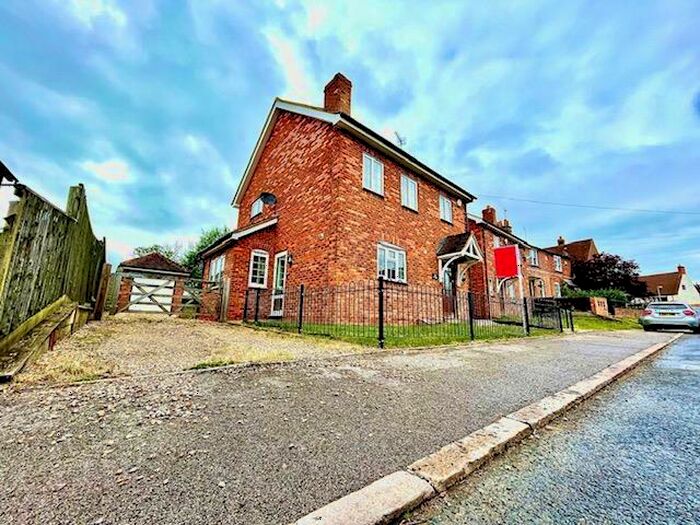 4 Bedroom Detached House To Rent In Duck Lake, Maids Moreton, Buckingham, MK18