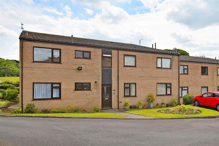 2 Bedroom Apartment For Sale In Cobnar Road, Sheffield, S8