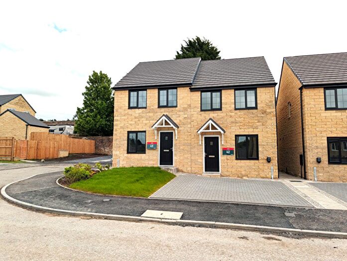 3 Bedroom Semi-Detached House To Rent In Bancroft Close, Earby, Barnoldswick, BB18