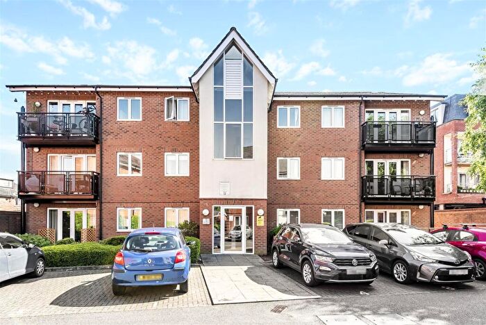 2 Bedroom Flat To Rent In Fyffes Court, Fishponds Road, Hitchin, SG5