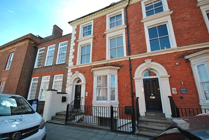 2 Bedroom Apartment For Sale In Derngate, Northampton, NN1