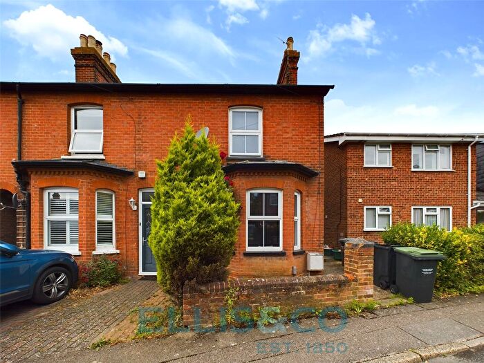 2 Bedroom End Of Terrace House To Rent In Uridge Crescent, Tonbridge, Kent, TN10