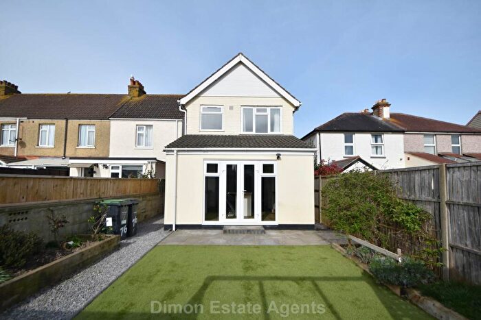 3 Bedroom Detached House For Sale In Melville Road, Gosport, PO12