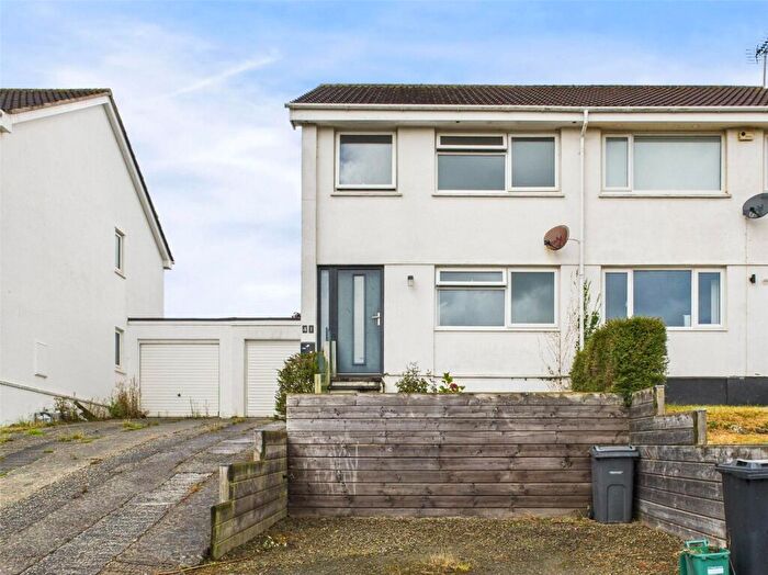 3 Bedroom Semi-Detached House For Sale In Marshall Avenue, Wadebridge, Cornwall, PL27