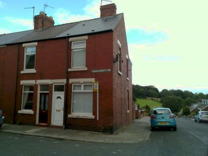 2 Bedroom End Of Terrace House To Rent In Henry Street Shildon, DL4