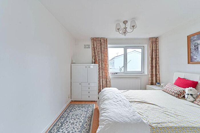 4 Bedroom Detached House For Sale In Alleyn Park, West Dulwich, London, SE21