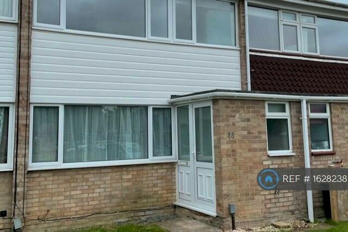 3 Bedroom Terraced House To Rent In Hanwood Close, Woodley, Reading, RG5