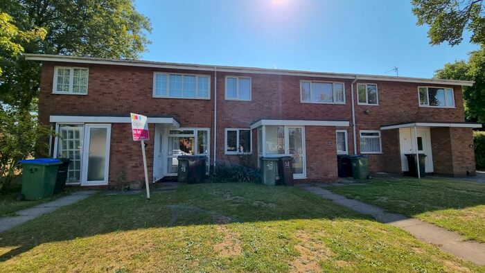 2 Bedroom Maisonette To Rent In Oakthorpe Gardens, Tividale, Oldbury, B69