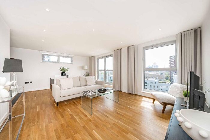 3 Bedroom Flat For Sale In Balmes Road, Hoxton, N1