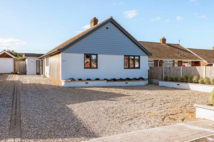 3 Bedroom Detached Bungalow For Sale In Regis Avenue, Beeston Regis, NR26